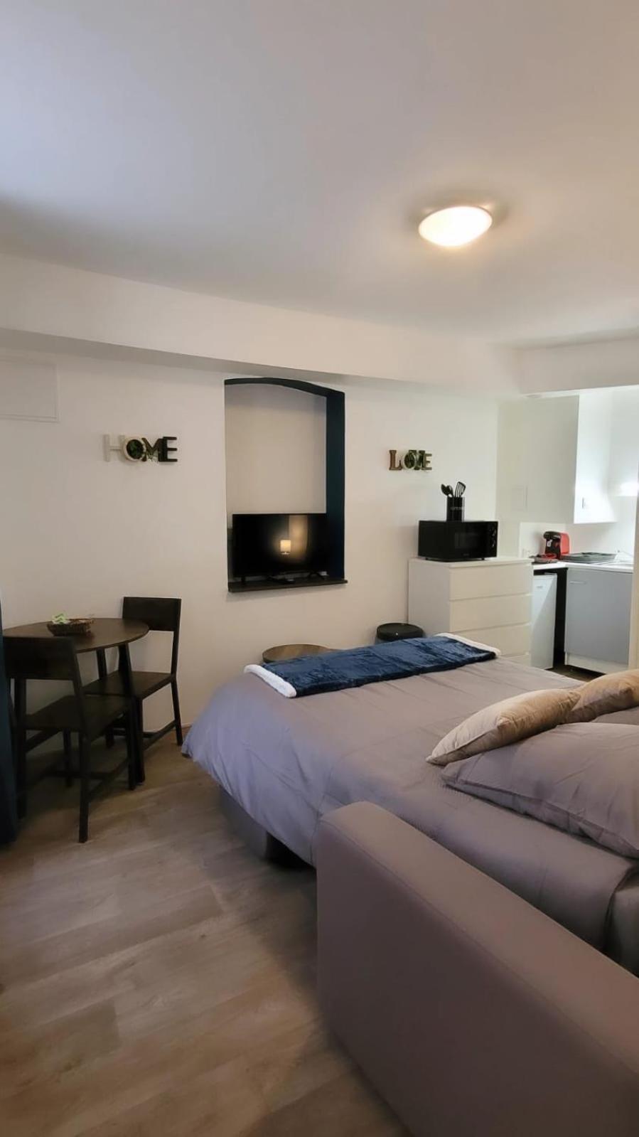 Studio B Aux Pieds Des Thermes Néris-les-Bains Extérieur photo
