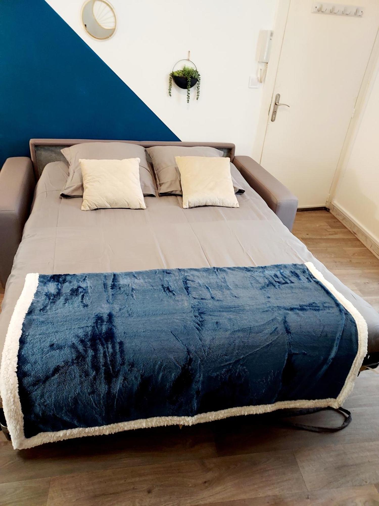 Studio B Aux Pieds Des Thermes Néris-les-Bains Extérieur photo